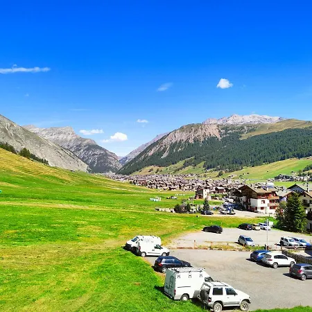 Apartment Nelida Myholidaylivigno