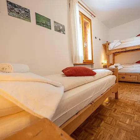 Apartment Nelida Myholidaylivigno *